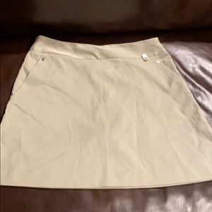 Cutter & buck CB drytec shorts size 4